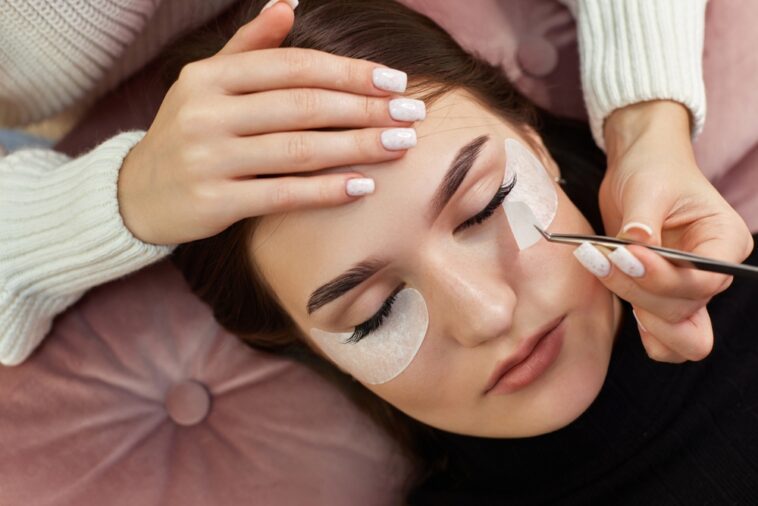 cat eye lash extensions