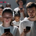 social media silent scroller traits