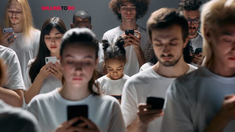 social media silent scroller traits
