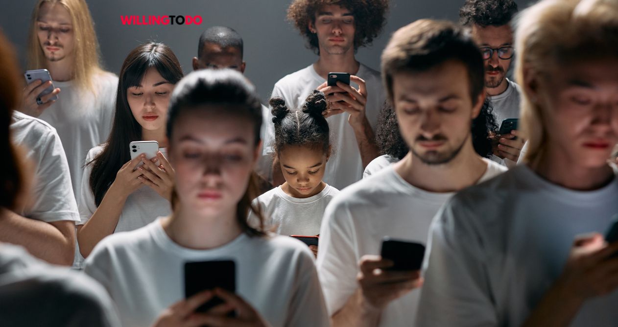 social media silent scroller traits