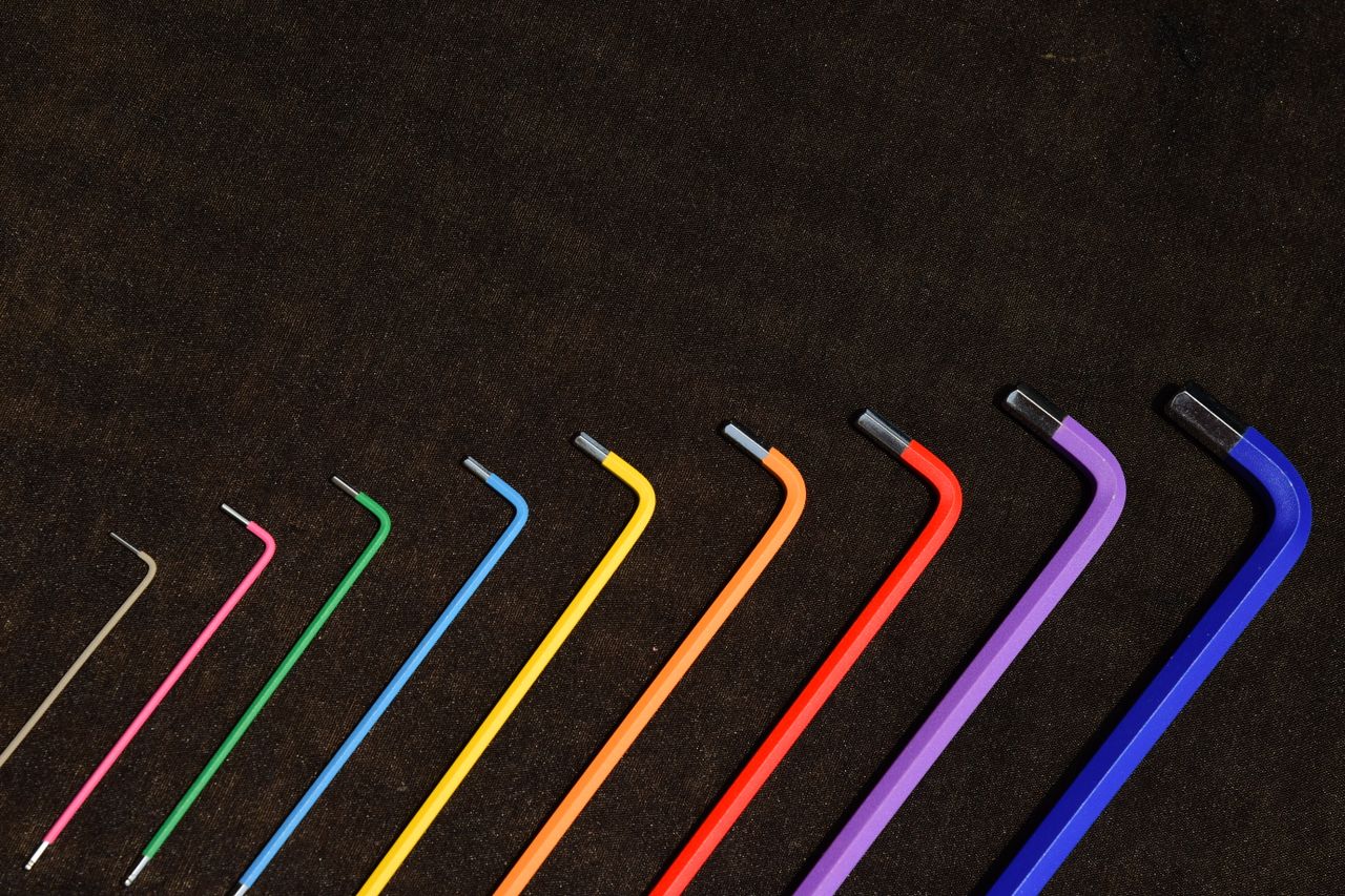Universal clock winding keys in different sizes