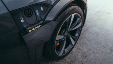 audi q4 e tron lease deals​