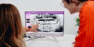 what is a periodontist
