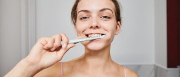 should i brush my teeth before using whitening strips​