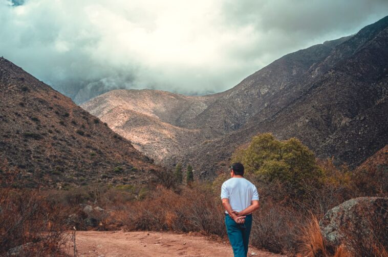 i lift mine eyes to the hills